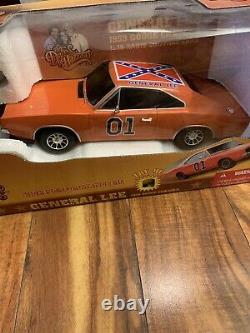 2005 Dodge Charger 1969 Dukes of Hazard General Lee RC Car NEW OLD STOCK 118