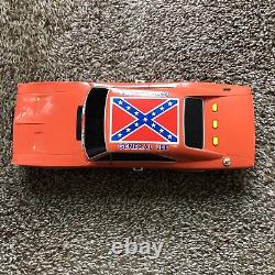 2006 Malibu Intern. Dukes Of Hazzard General Lee Car Lights & Sound Works 1/18