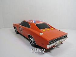 2006 Malibu Intern. Dukes Of Hazzard General Lee Car Lights & Sound Works 1/18