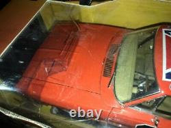 2011 Autoworld Dukes Of Hazzard TV General Lee 1969 Dodge Charger Car 118