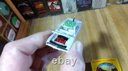 #4 Dukes Of Hazzard GeneralLee Custom WhiteLightning'69 Dodge Charger, 164, new