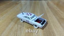 #6 Dukes Of Hazzard GeneralLee Custom WhiteLightning'69 Dodge Charger, 164, new