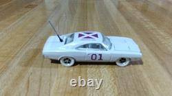 #6 Dukes Of Hazzard GeneralLee Custom WhiteLightning'69 Dodge Charger, 164, new