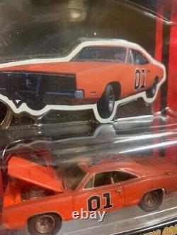 A12 1/64 Dukes of Hazzard Johnny Lightning #6 Dirty General Lee
