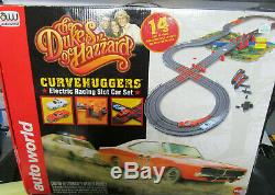 AW Auto World The Dukes of Hazzard CURVEHUGGERS Electric Racing Slot Car Set NEW