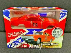 American Muscle 124 General Lee The Dukes Of Hazzard Die Cast Model Kit Rare