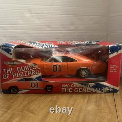 American Muscle 1969 Charger 01 General Lee 118 The Dukes Of Hazzard Signed