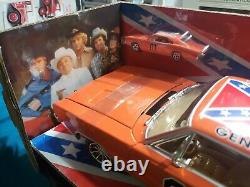 American Muscle Dukes Of Hazzard 1969 Charger General Lee 118 BEAUTIFUL CAR