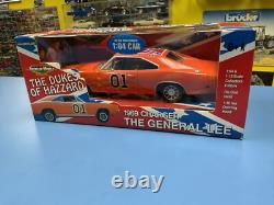 American Muscle Ertl Dukes Of Hazzard 1969 Charger The General Lee 118 & 164