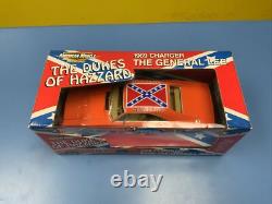 American Muscle Ertl Dukes Of Hazzard 1969 Charger The General Lee 118 & 164