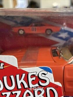 American Muscle Ertl Dukes Of Hazzard 69 Charger General Lee 118 Bonus 1/64