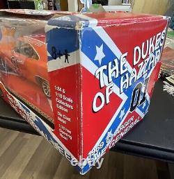 American Muscle Ertl Dukes Of Hazzard 69 Charger General Lee 118 Bonus 1/64