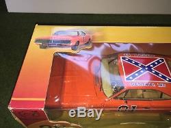 American Muscle The Dukes Of Hazzard General Lee Echelle 118 Scale Car New