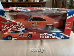 American muscle 1/18 die cast general lee signed John Schieider Dukes Of Hazzard