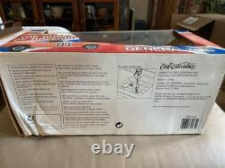 American muscle 1/18 die cast general lee signed John Schieider Dukes Of Hazzard