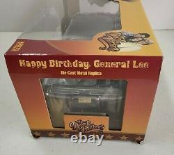 Auto World 118 Dukes of Hazzard Happy Birthday General Lee'69 Charger Black