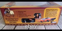 Auto World DuKes of Hazzard General Lee 1969 Dodge Charger 118 Scale Diecast