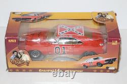 Auto World Silver Screen 118 1969 Dodge Charger General Lee Tom Wopat Signed