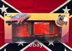 Auto World Silver Screen 118 Scale Die-Cast 1969 Dodge Charger, GENERAL LEE NIB