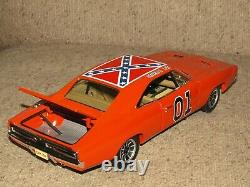 Auto World Silver Screen 1969 Dodge Charger General Lee 118 Dukes of Hazzard