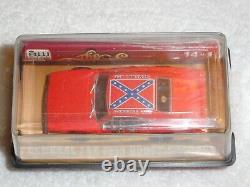 Auto World X-TRACTION General Lee Dukes of Hazzard HO Slot car Banded to Cube