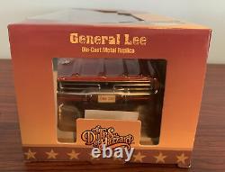 AutoWorld 1969 General Lee Dodge Charger 118 Scale. NIB. Free Shipping