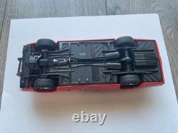 Autographed Dukes of Hazzard John Schneider BO 125 Scale Diecast Car