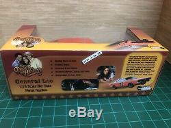 Autoworld 118 1969 Dodge Charger Dukes Of Hazzard General Lee Has Flag Amm964