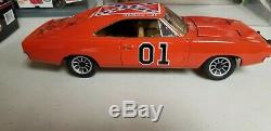 Autoworld 118 1969 Dodge Charger Dukes Of Hazzard General Lee Signed By Cooter