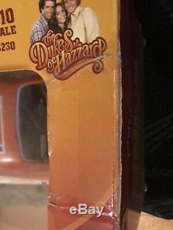 Awesome Dukes of Hazzard General Lee 1969 Dodge Charger RC 110 27mhz Mint, WithBox