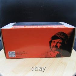 Cooter's Garage Autographed 125 Scale diecast 1969 Dodge Charger General Lee