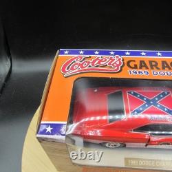 Cooter's Garage Autographed 125 Scale diecast 1969 Dodge Charger General Lee