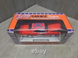 Cooter's Garage Exclusive 125 Scale diecast 1969 Dodge Charger R/T General Lee