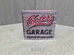 Cooter's Garage Exclusive 125 Scale diecast 1969 Dodge Charger R/T General Lee