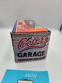 Cooter's Garage General Lee 1969 Dodge Charger R/T Diecast 125 Scale New Box C4