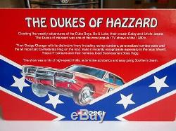 Corgi CC05301 Dukes of Hazzard Dodge Charger + Figures RARE 1/36 Brand NEW