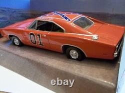 Corgi CC05301 The Dukes Of Hazzard Dodge Charger & Figures 1/36 Scale