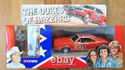 Corgi CC05301 The Dukes of Hazard Dodge Charger & 2 Hand Painted Figures 136
