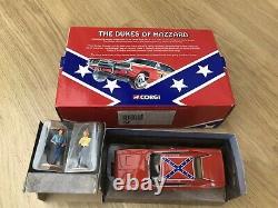 Corgi Dukes of Hazzard Dodge Charger General Lee & Figures Picture Box CC05301