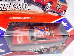 Corgi The Dukes Of Hazzard Dodge Charger Red Car & Figures Model Cc05301 136