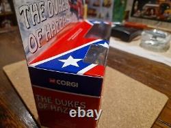 Corgi Toys CC05301 Dukes Of Hazzard, Dodge Charger With 2 Figures Collectors Set