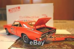 Danbury Mint 124 1969 Dodge Charger General Lee Dukes Of Hazzard. Rare. Papers
