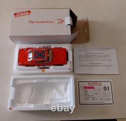 DANBURY MINT THE GENERAL LEE With TITLE, PAPERWORK, BOX