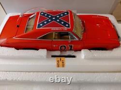 DANBURY MINT THE GENERAL LEE With TITLE, PAPERWORK, BOX
