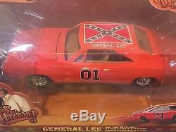 DUKES OF HAZZARD BIG 1969 CHARGER GENERAL LEE Joy Ride CAR 1/24 Scale