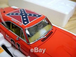 Danbury Mint 124 Scale Diecast General Lee Dukes of Hazzard'69 Dodge Charger