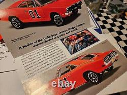 Danbury Mint 1969 Dodge Charger General Lee In Box with Title/brochure Too