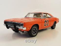 Danbury Mint 1969 Dodge Charger R/T THE GENERAL LEE 01 / SIGNED PHOTO 124