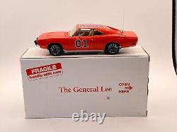 Danbury Mint 1969 Dodge Charger R/T THE GENERAL LEE 01 with original box