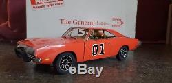 Danbury Mint 1969 Dodge Charger R/T The General Lee 01 Dukes of Hazzard ANIB